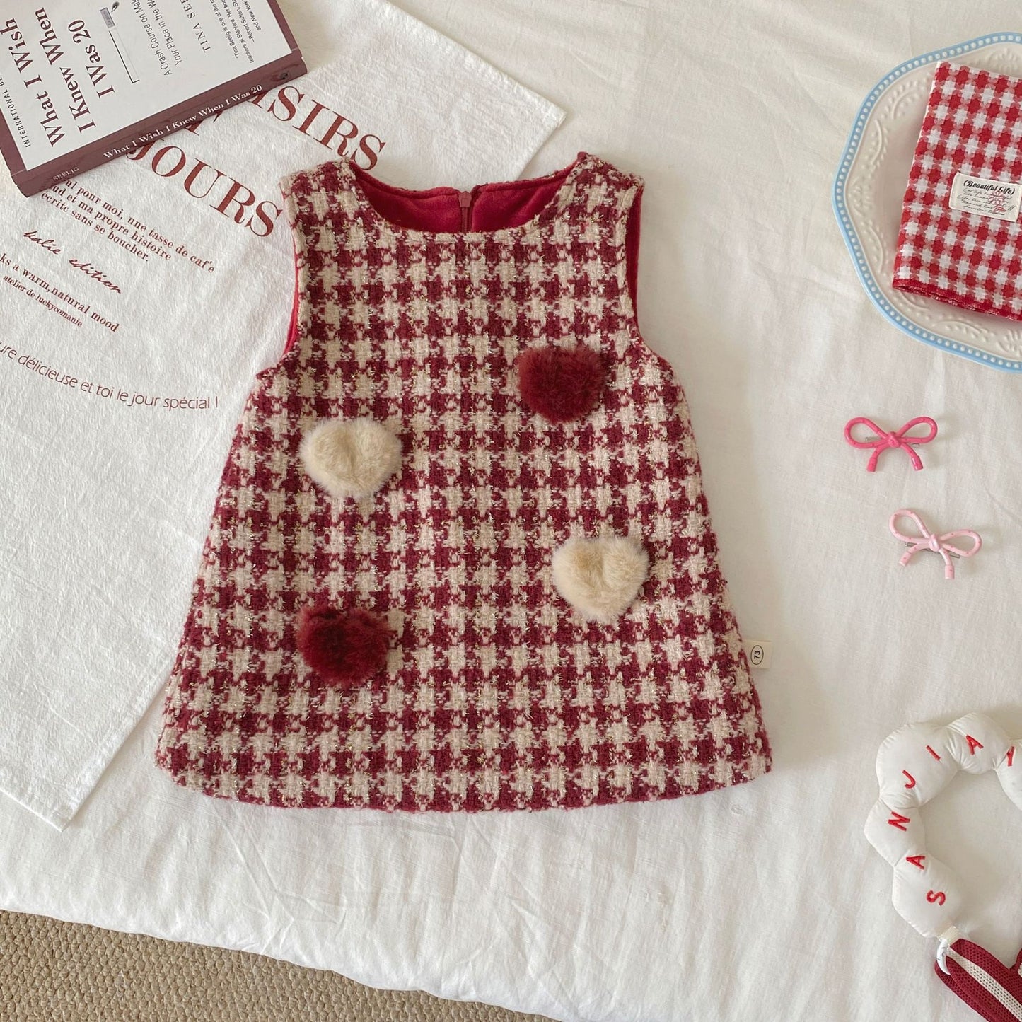 G26010110女童加絨背心裙冬季韓版寶寶加厚格紋愛心兒童裙