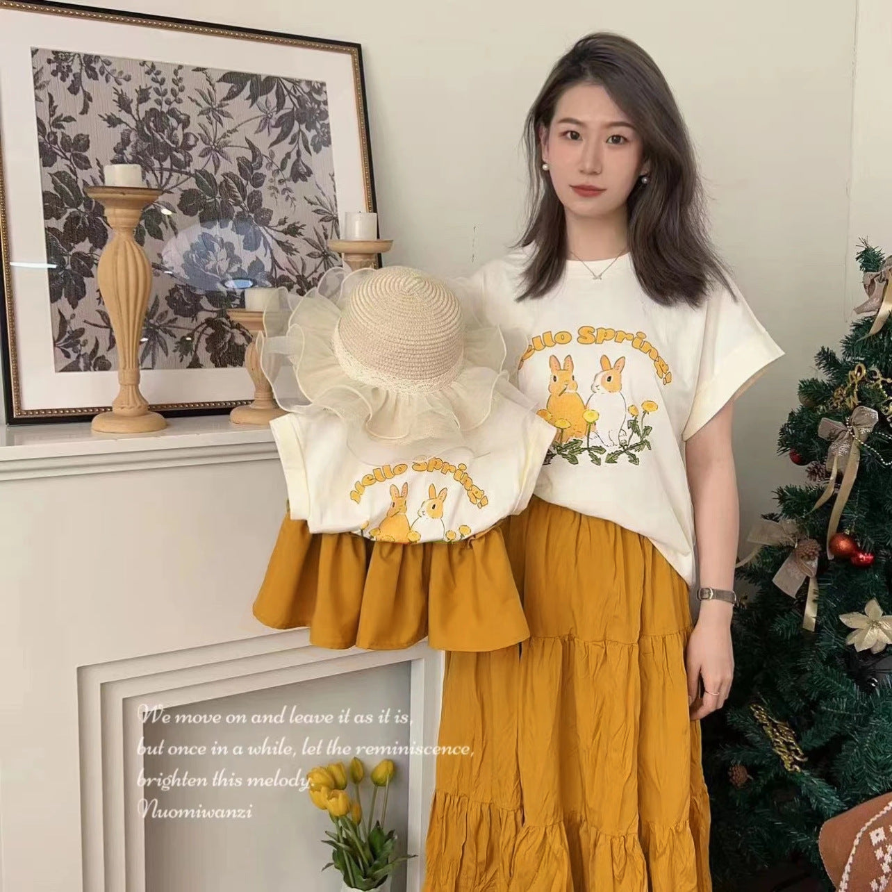 L23070609嬰兒親子夏季一家三口洋氣母女小兔子卡通T恤海邊碎花半身裙套裝
