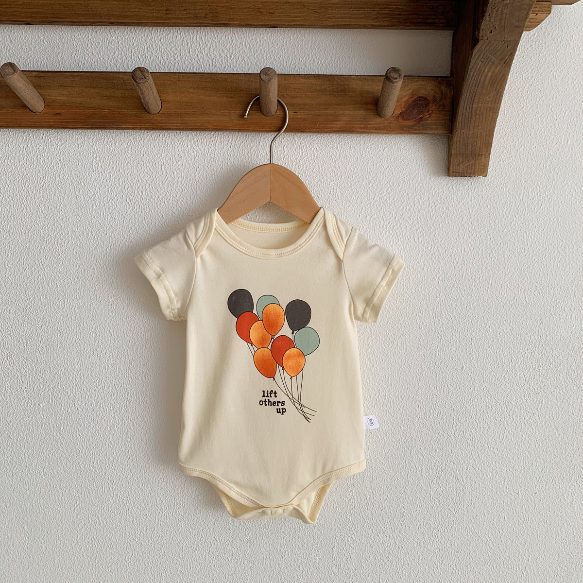 G23051603嬰兒卡通印花包屁衣服