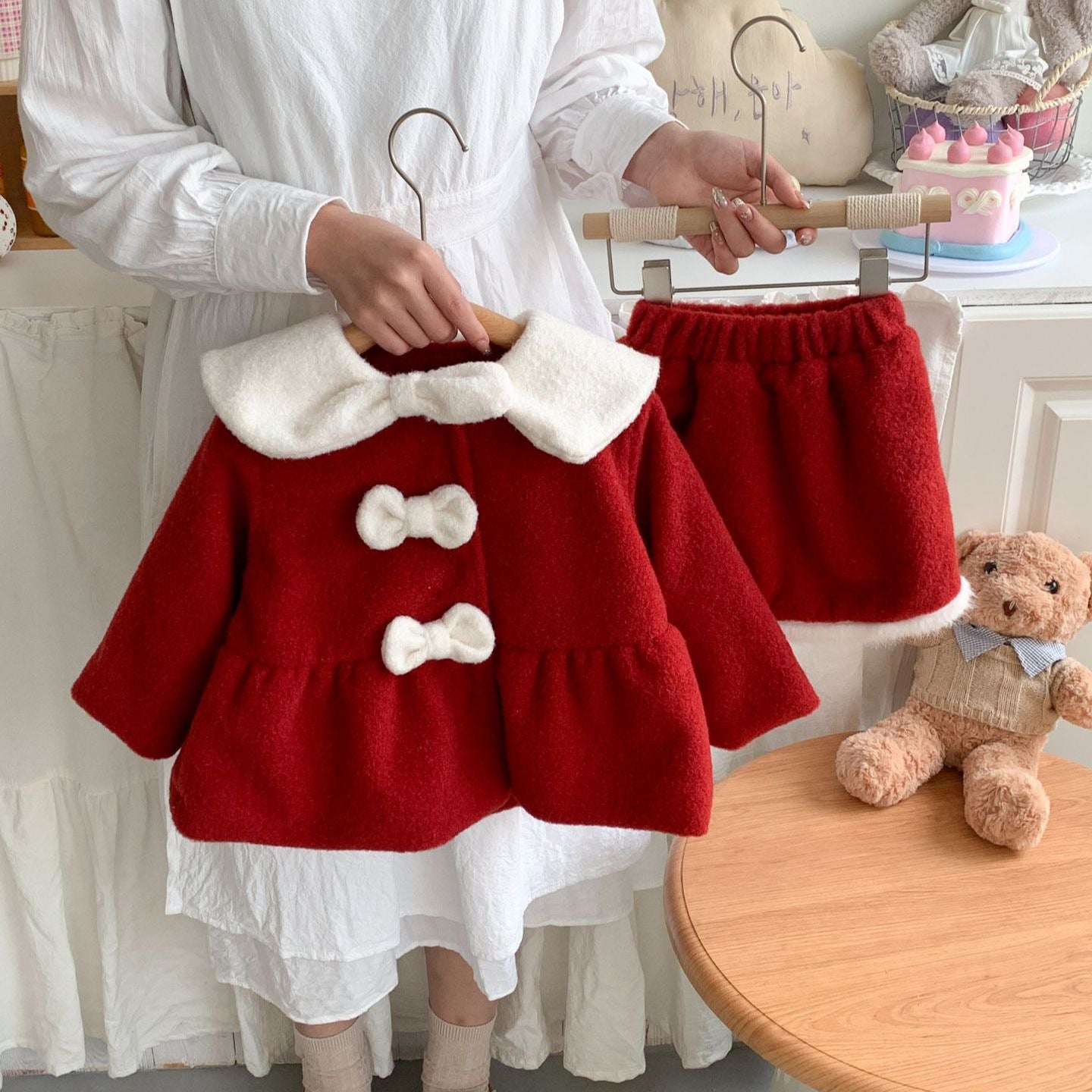 Z24110128女童套裝24時尚加絨蝴蝶結毛衣裙子兒童洋氣冬裝年服半裙套裝