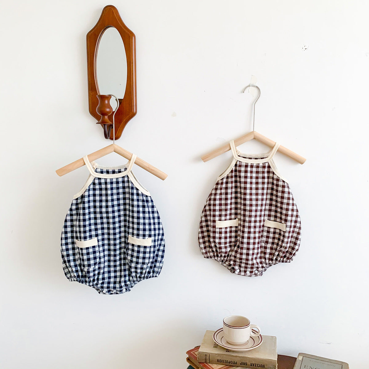 G23061515兒童夏裝韓版格子吊帶男女寶爬爬服