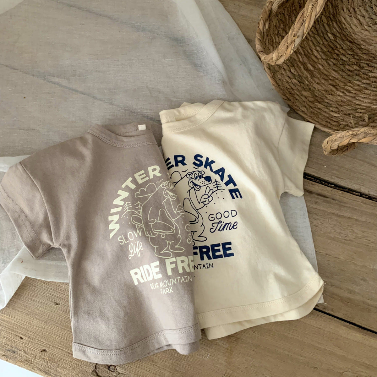 G23051609夏季新款兒童韓版短袖T恤女男字母印花衣服