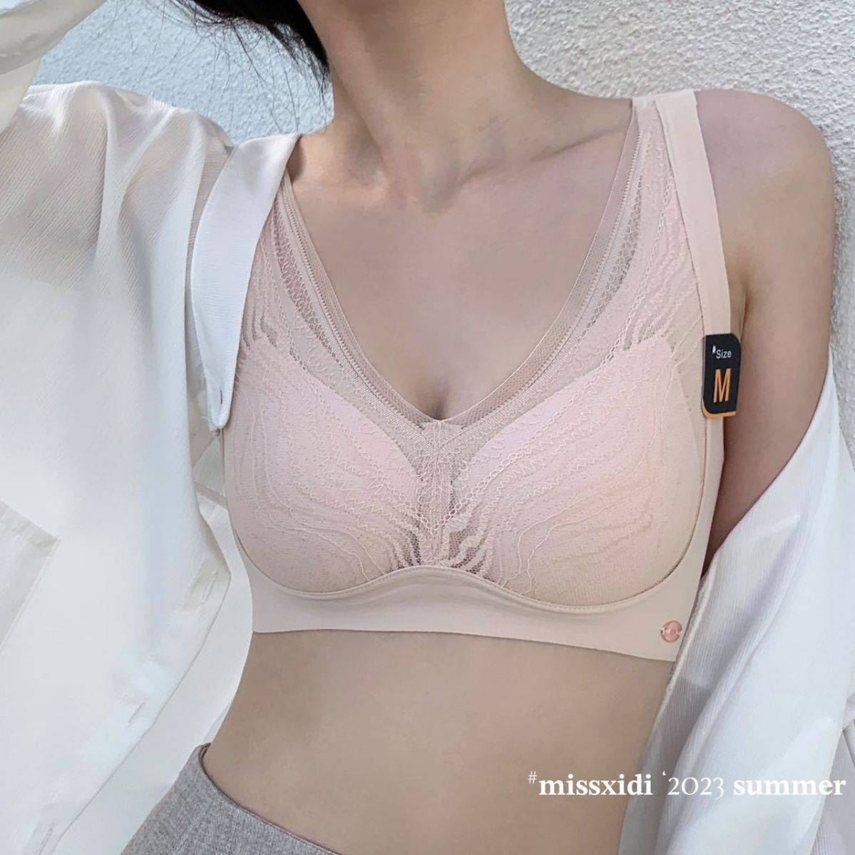 Z24060106反重力8.0美體蕾絲無痕內衣女夏季軟支撐固定杯防下垂聚英鎊型胸罩(2件起批)