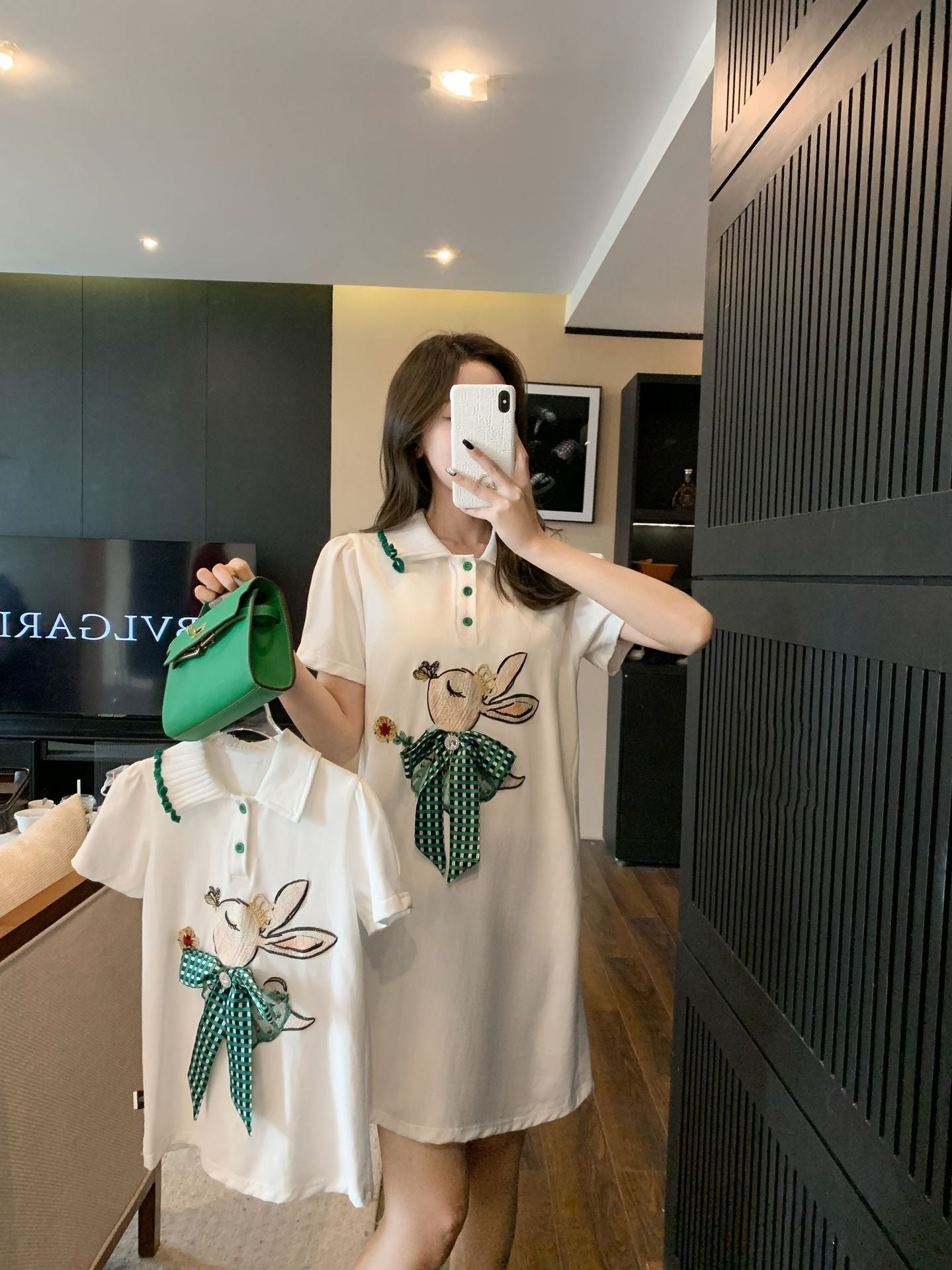 L23070627嬰兒親子夏季一家三口母女連衣裙母子短袖刺繡兔子polo衫度假裝潮