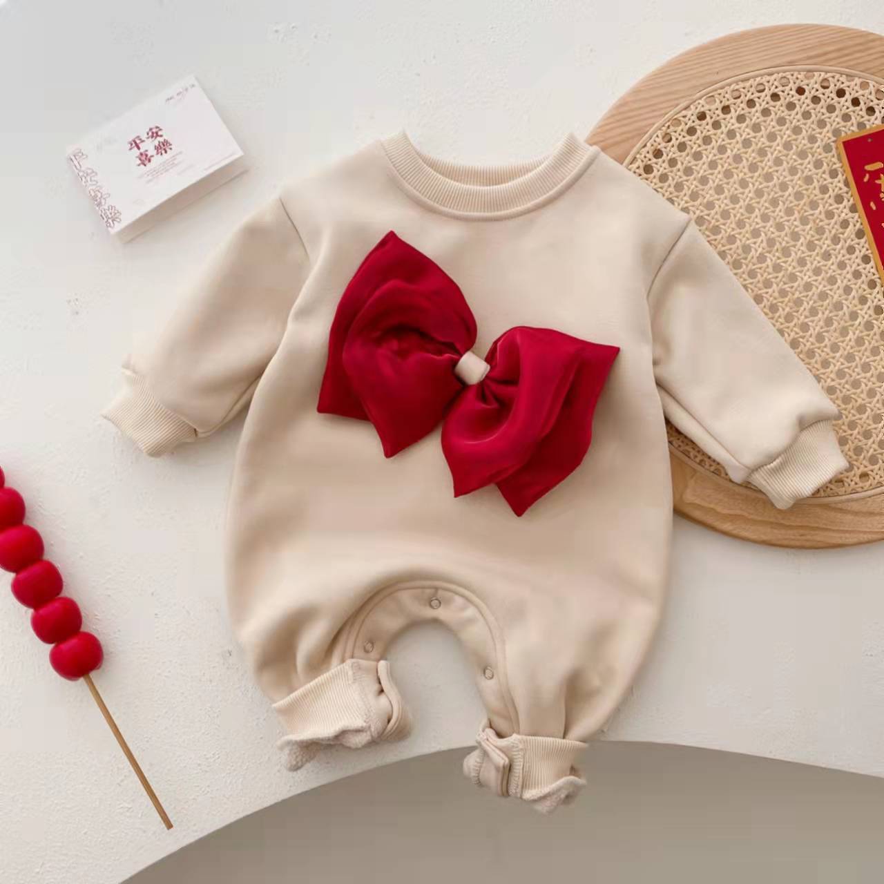 Z23112701韓版ins嬰幼兒拜年服新生兒加絨連身衣爬爬服冬季寶寶蝴蝶結長爬