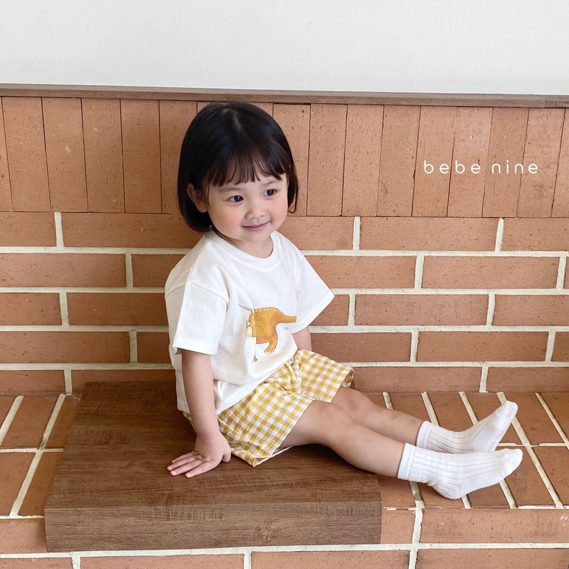 CA25052102韓國童裝夏季新款兒童棉質可愛恐龍短袖格子短褲男女套裝服裝