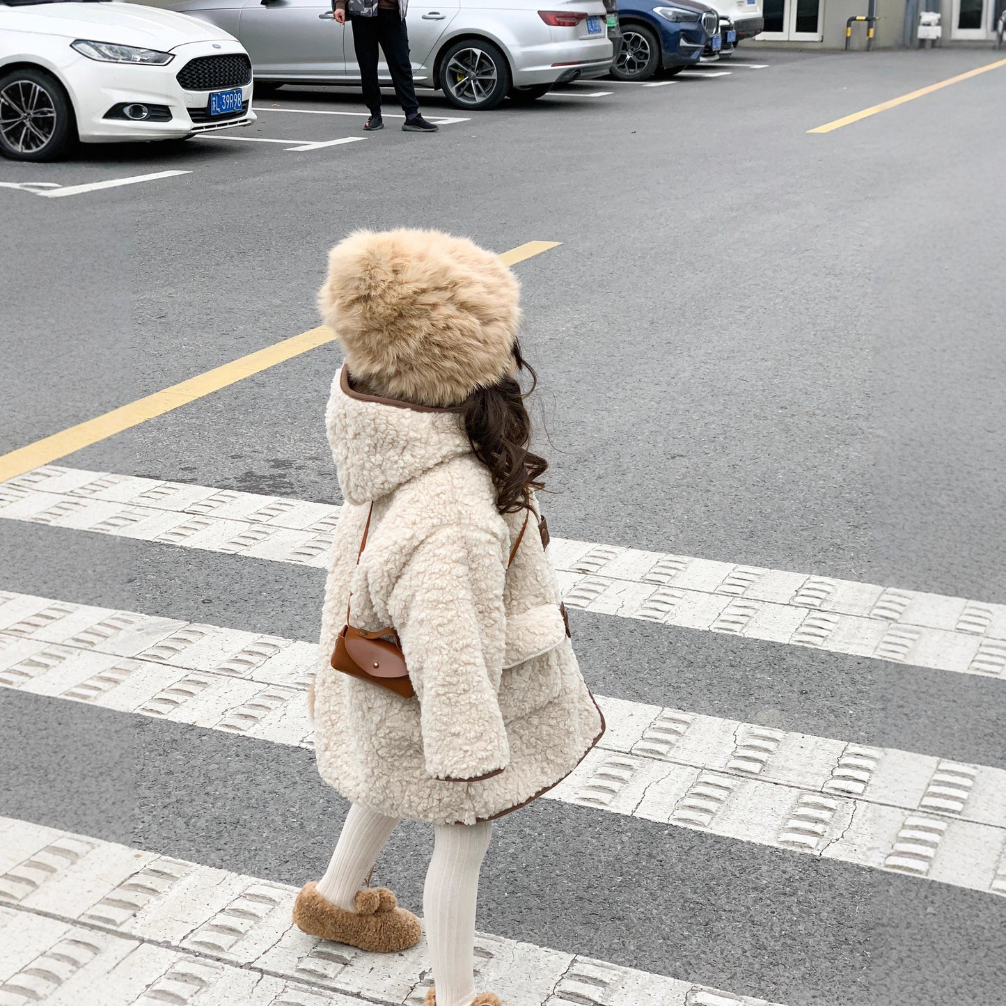 CG25103016童裝冬裝軟糯親膚男女加厚雙面羊絨皮扣連帽中長款保暖大衣裙子