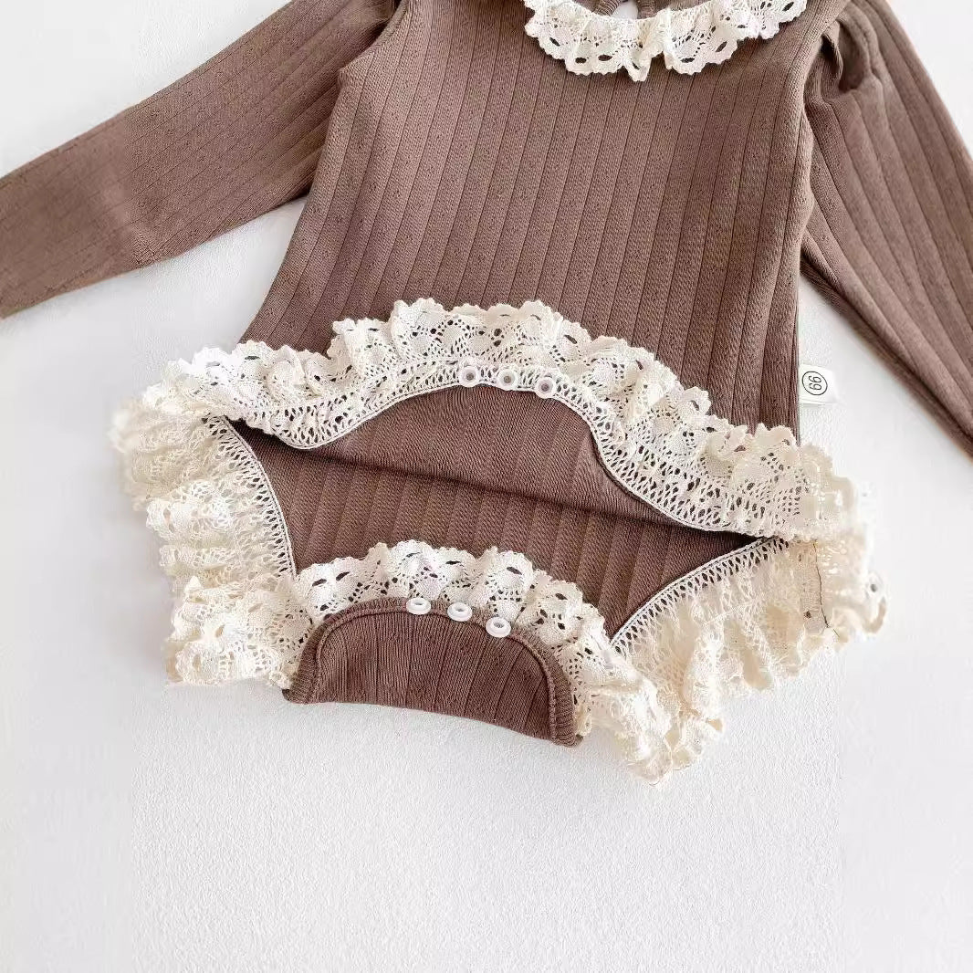 G25092517秋冬嬰幼兒花邊圓領鏤空坑條長袖哈衣女寶寶下擺蕾絲爬服