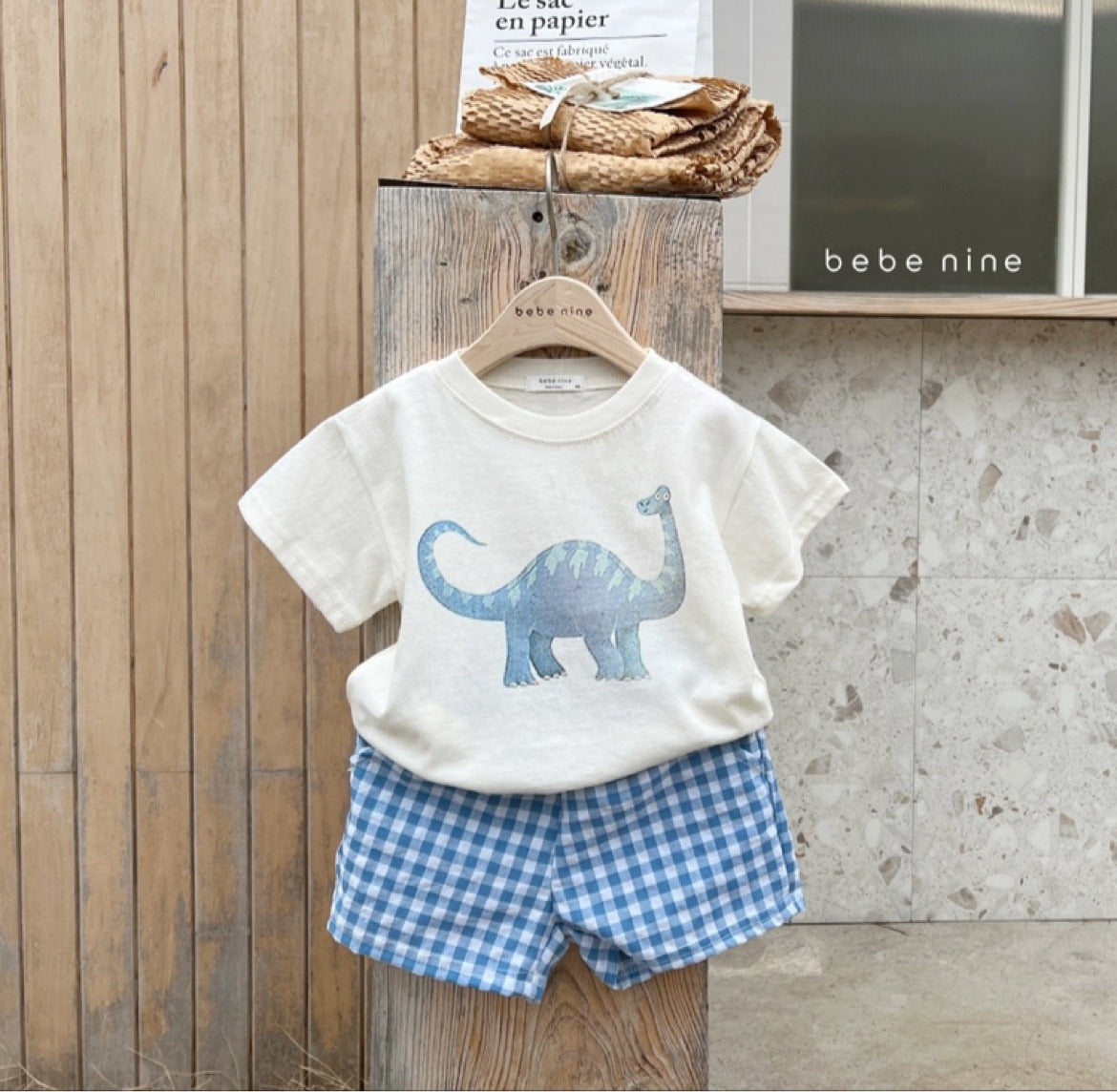 CA25052102韓國童裝夏季新款兒童棉質可愛恐龍短袖格子短褲男女套裝服裝