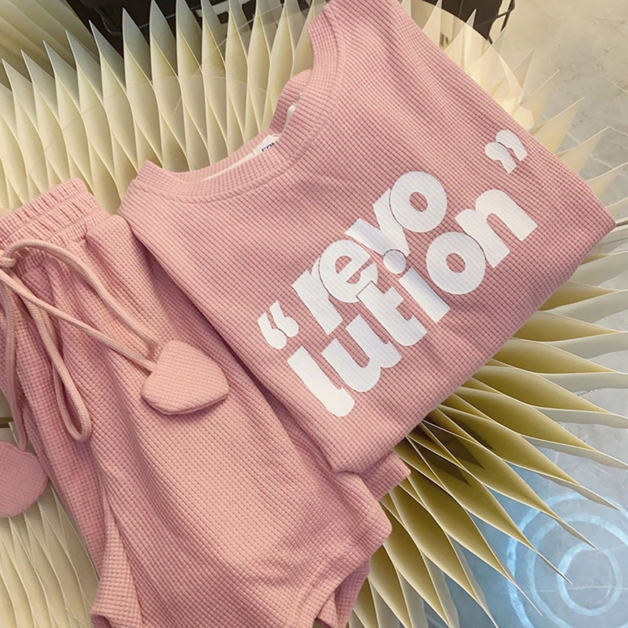 L24071412韓國版親子裝夏季時尚一家三口粉紅紫色短袖T恤母女洋氣兩件套裝