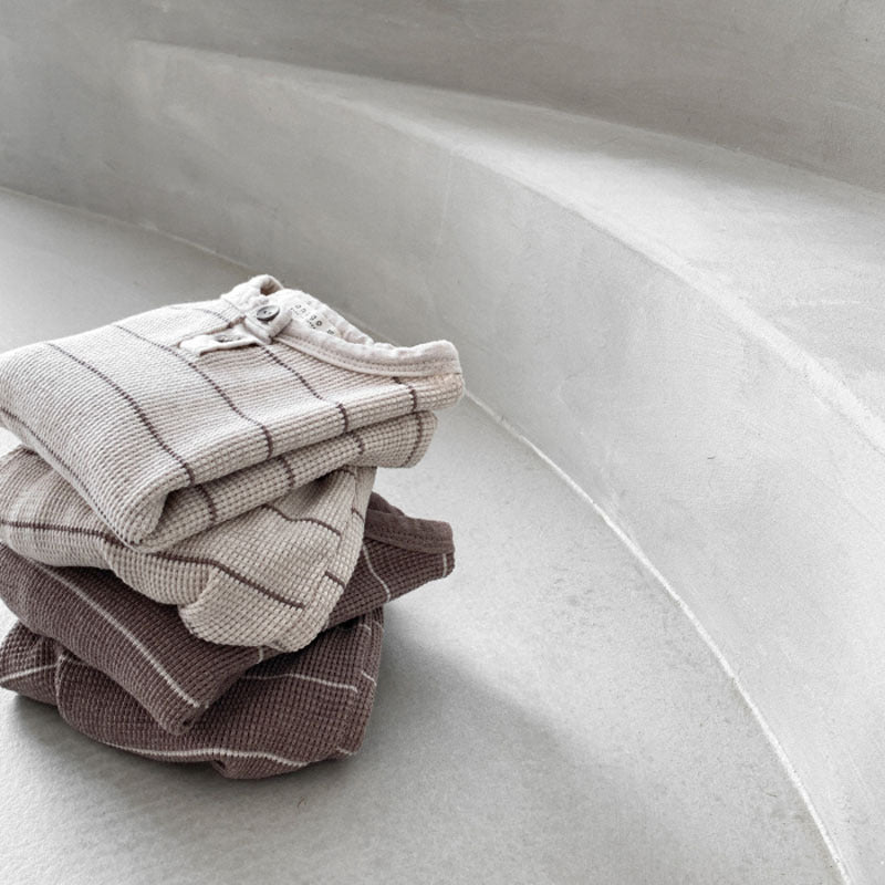 GB25032416韓版ins寶寶可愛休閒洋氣條紋套裝寶寶夏款棉短袖+短褲兩件套