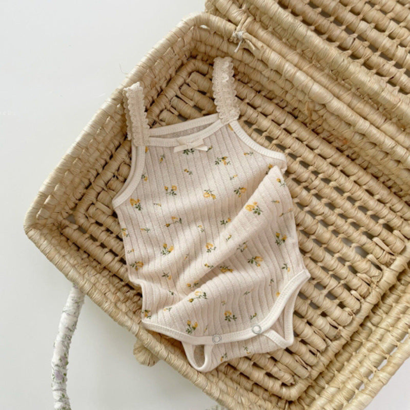 GB23080301韓版ins新生兒棉柔軟吊帶連體衣初生嬰兒寶寶背心小碎花爬服哈衣