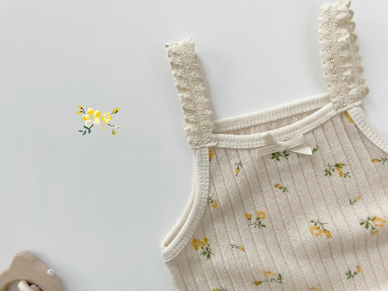 GB23080301韓版ins新生兒棉柔軟吊帶連體衣初生嬰兒寶寶背心小碎花爬服哈衣