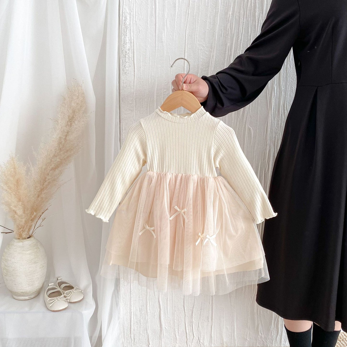 G25092515秋季女童裙女寶寶時尚純色螺紋木耳邊拼接洋裝歲裙