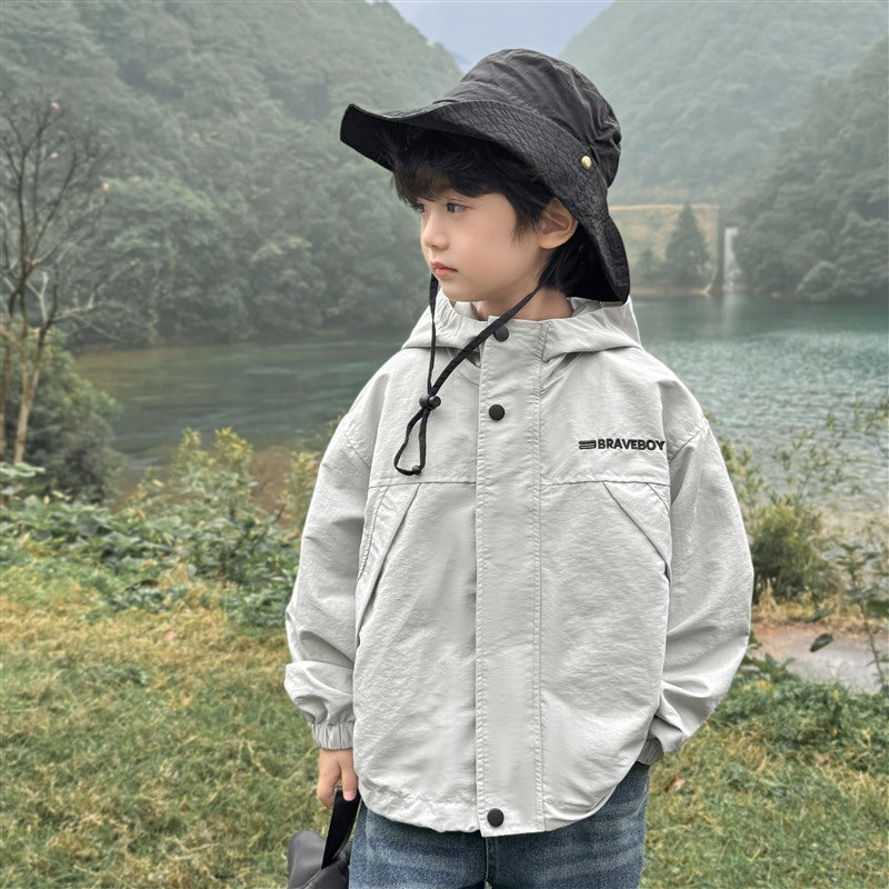 GJ25082703秋季新款男童連帽衝鋒衣軟殼外套兒童戶外秋裝衣服露營