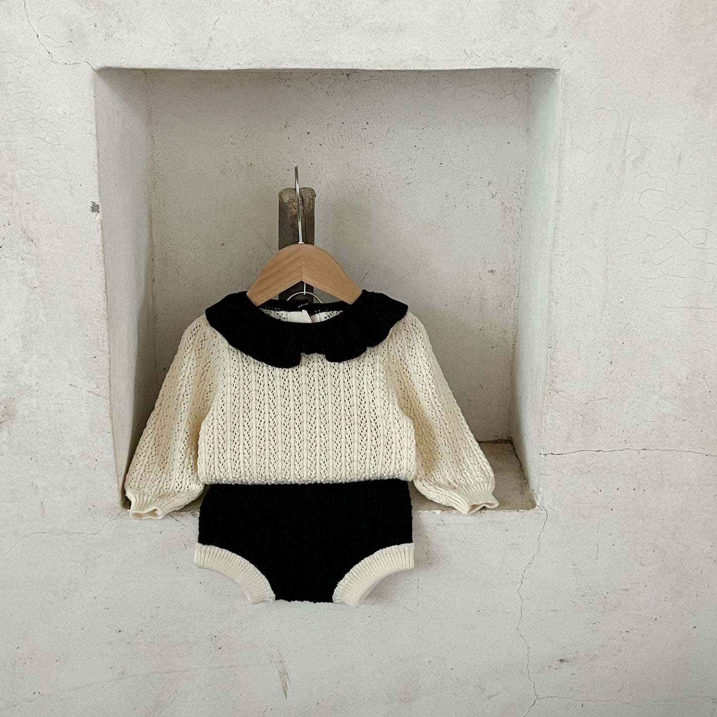 GF25081508 ins春秋嬰兒衣服女寶寶鏤空荷葉領針織套裝女嬰童洋氣短褲兩件套