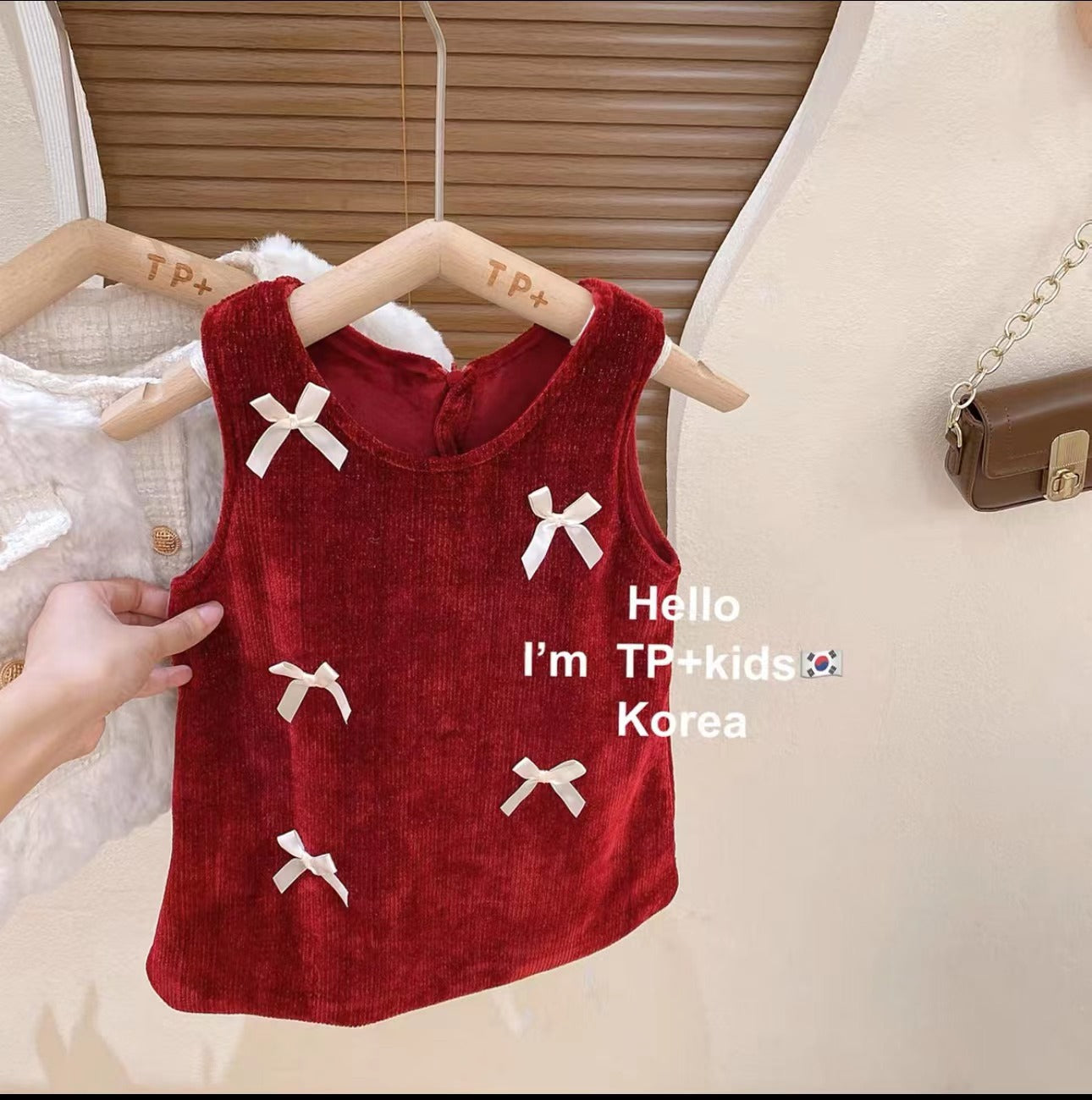 Z23122104秋冬季童裝兒童拜年服韓版亮絲加絨小香風短裙女童年服套裝(9-12天到貨)