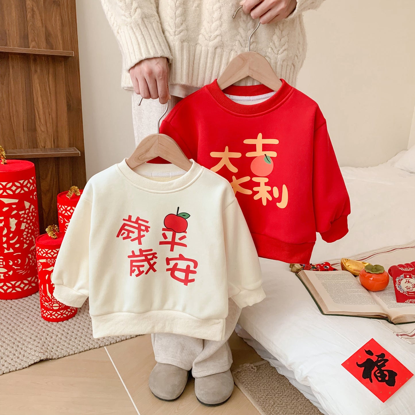 CA24011809新年紅色兒童加絨衛衣拜年男女童過年加厚衣服中國風毛衣外套服裝
