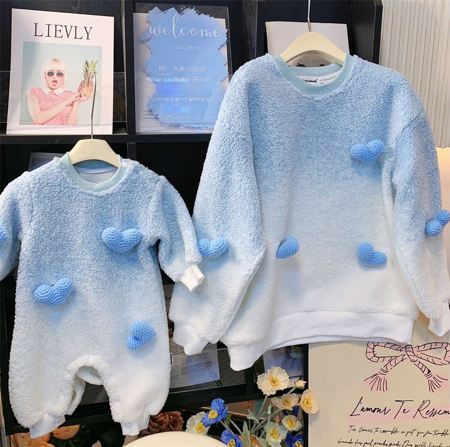 L25120412韓版寶寶親子裝衛衣一家三口四口冬裝加絨加厚立體愛心親子裙潮