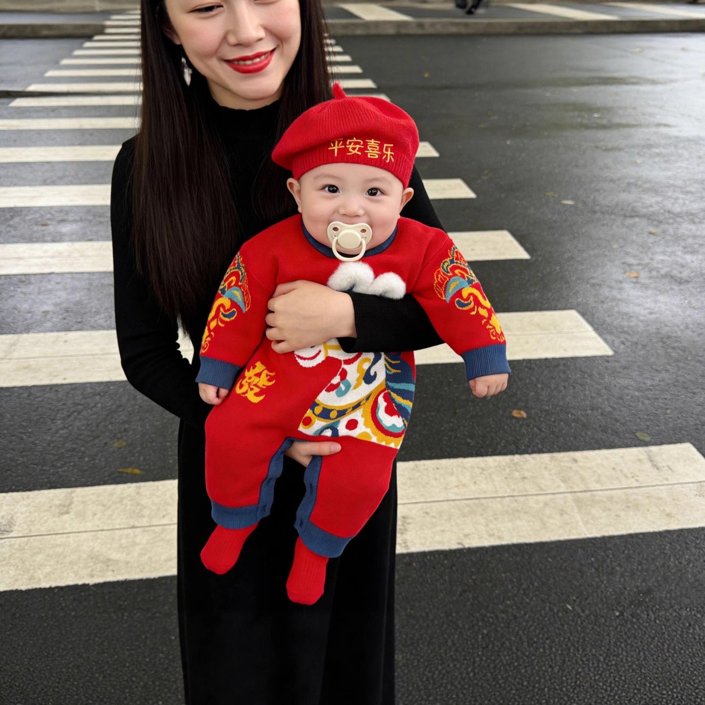 L26010608親子裝秋冬新款2026紅色針織衫一家三四口過年紅色親子毛衣潮