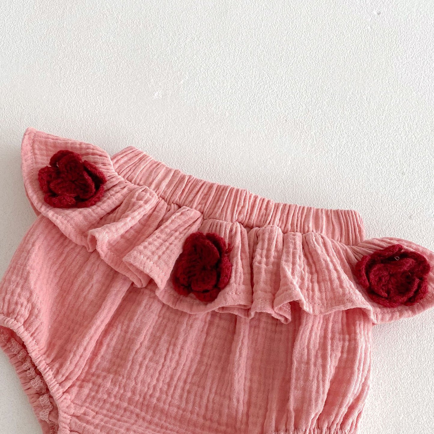 G26061010嬰幼女童可愛女童夏季超無袖吊帶格子紅色包屁裙寶寶俏皮萌套裝