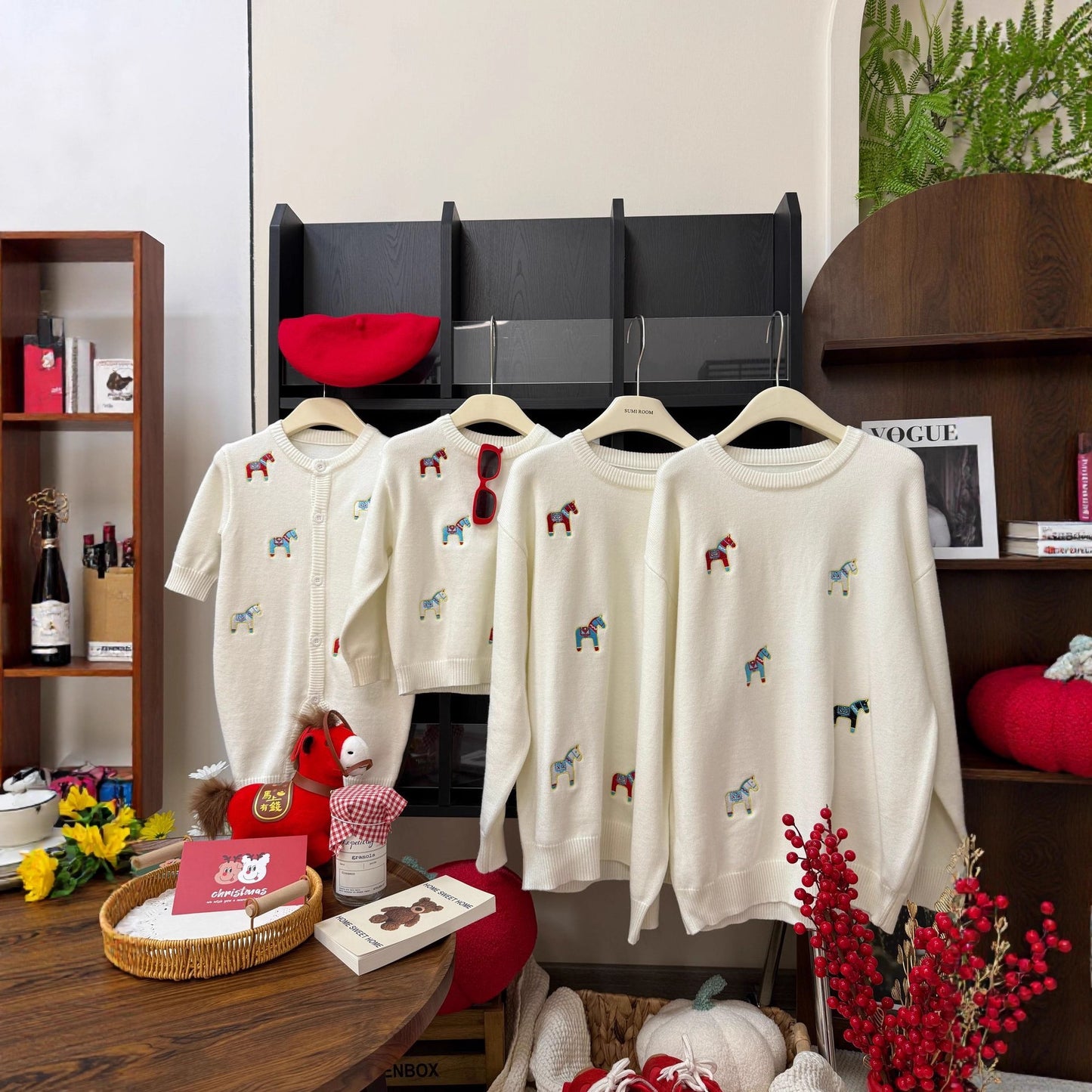 L26010611新年親子裝2026新款潮一家三四口馬年紅色年服喜慶過年寶寶毛衣潮