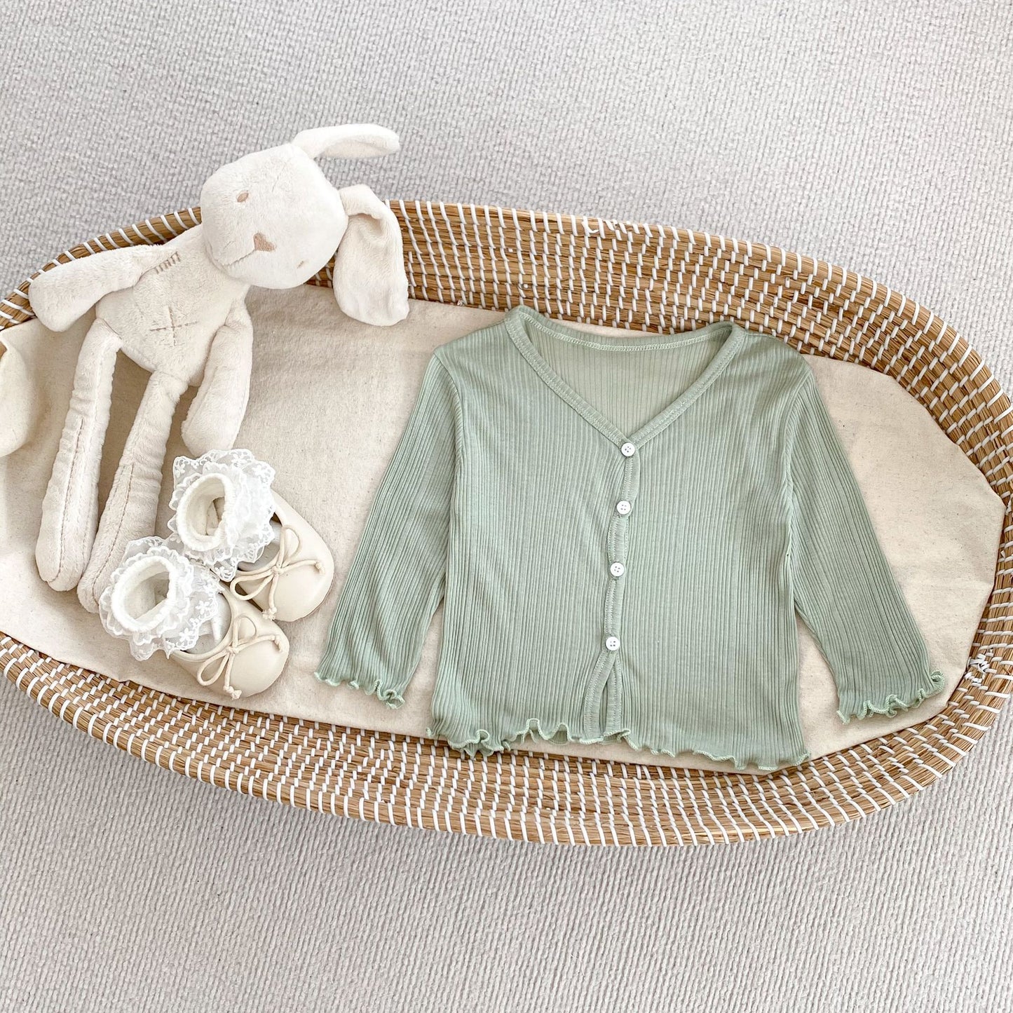 GN26030915女童防曬衣純色輕薄洋裝女寶寶夏季木耳邊開襟裙(2件起批)GN開頭需下單2款才有出貨,可混搭