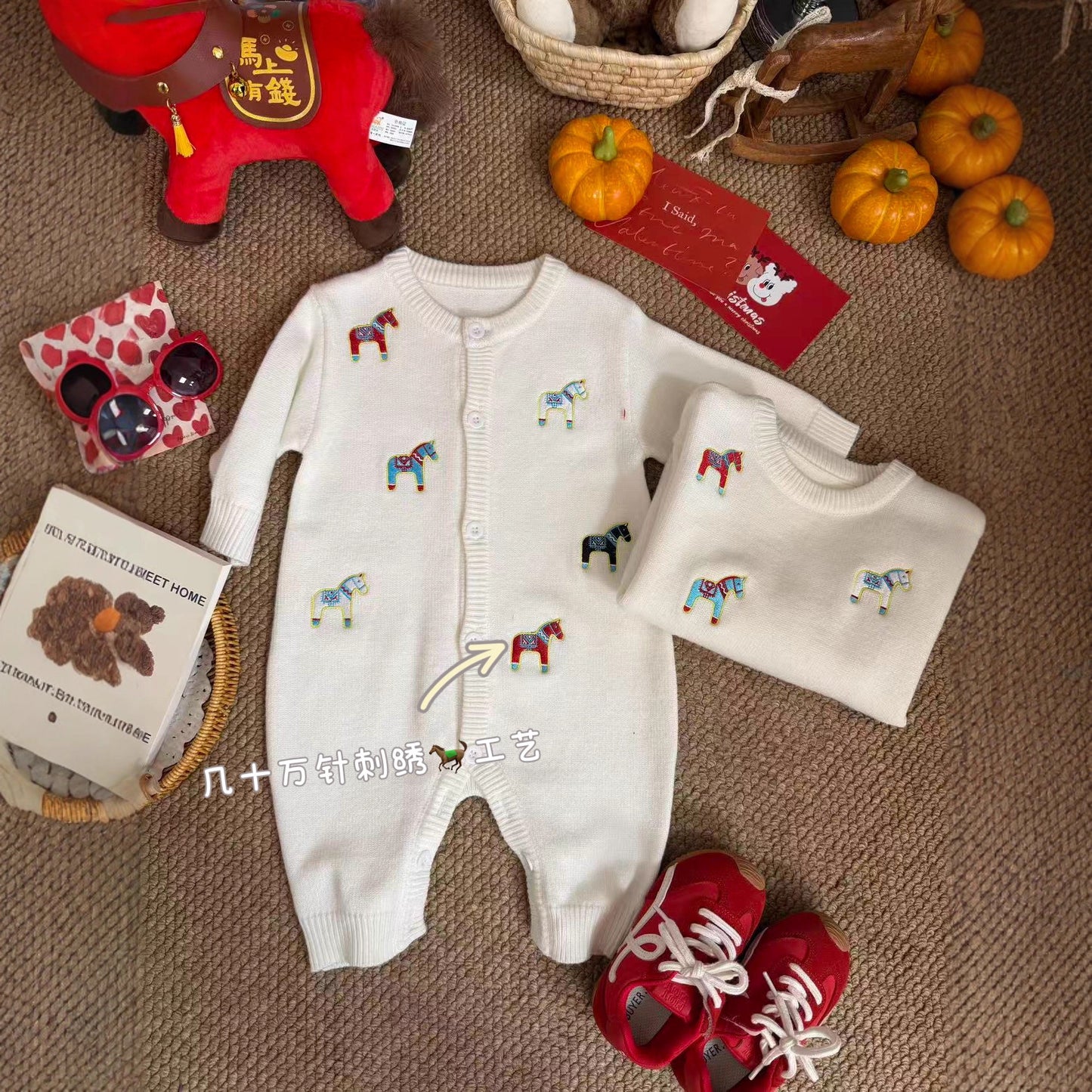 L26010605親子裝冬季毛衣一家三口過年紅色小馬聖誕旦新年母子炸街全家裝