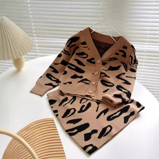 CF25091913女童開襟毛衣兒童裝毛衣裙春秋薄絨新款童裝針織洋氣上衣