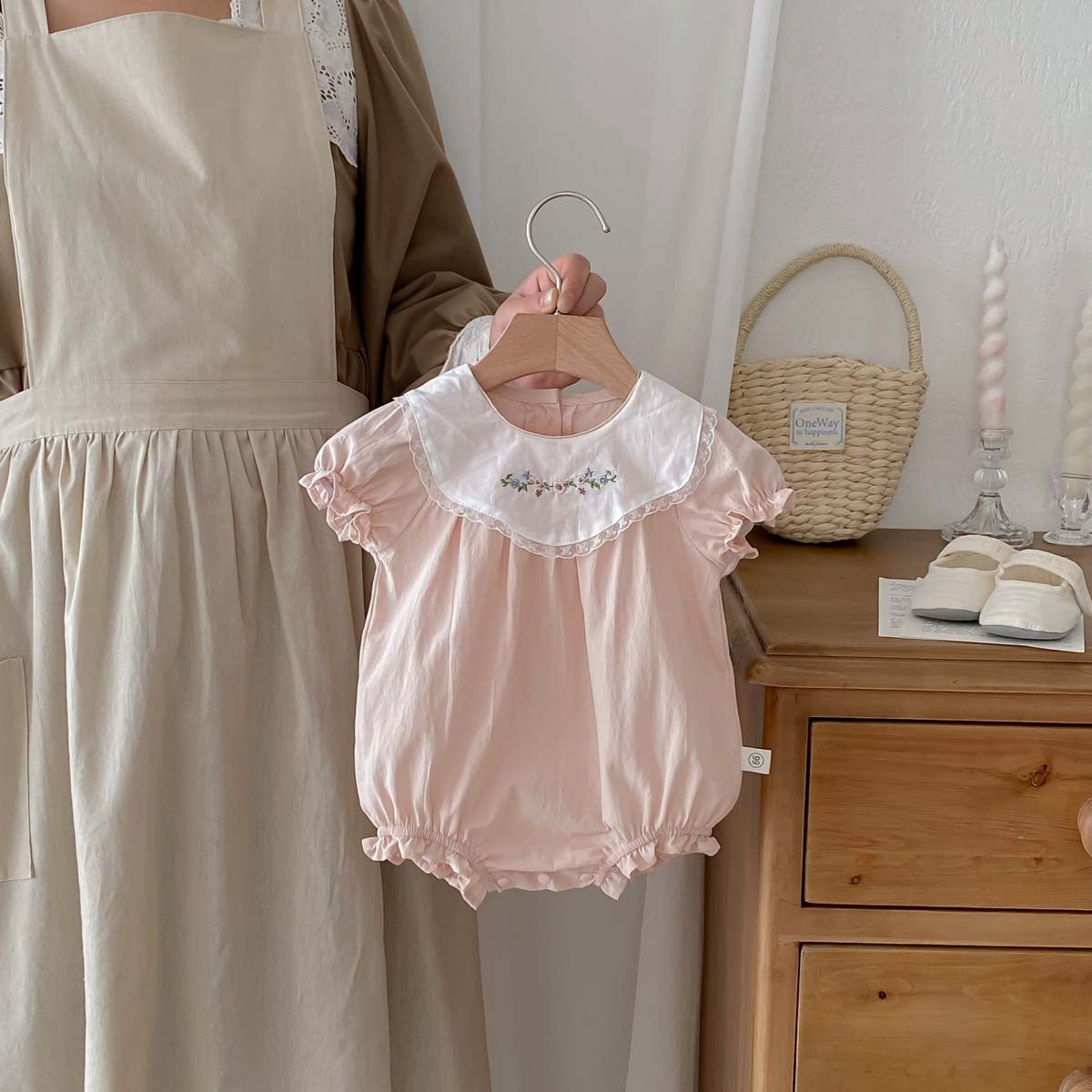 G25051404 ins韓版女寶寶娃繡花公主哈衣薄款女童甜美可愛包屁衣短袖哈衣爬