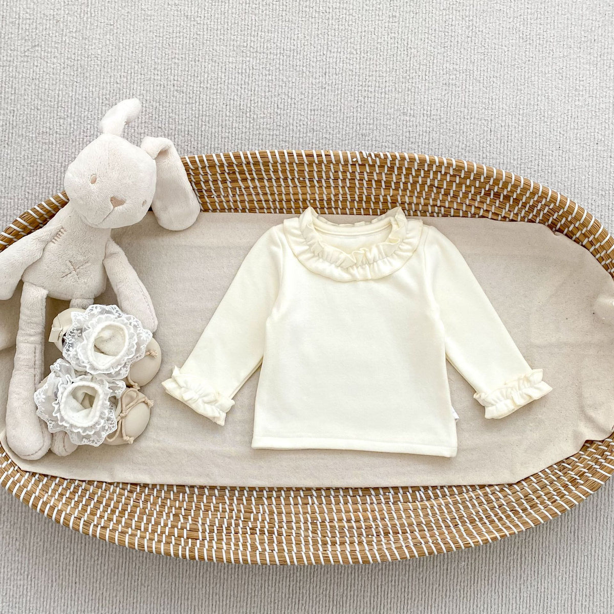 GK26100610新款女小童木耳邊圓領長袖秋冬女寶寶百搭純色打底衫內搭上衣(2套起批-可混搭)