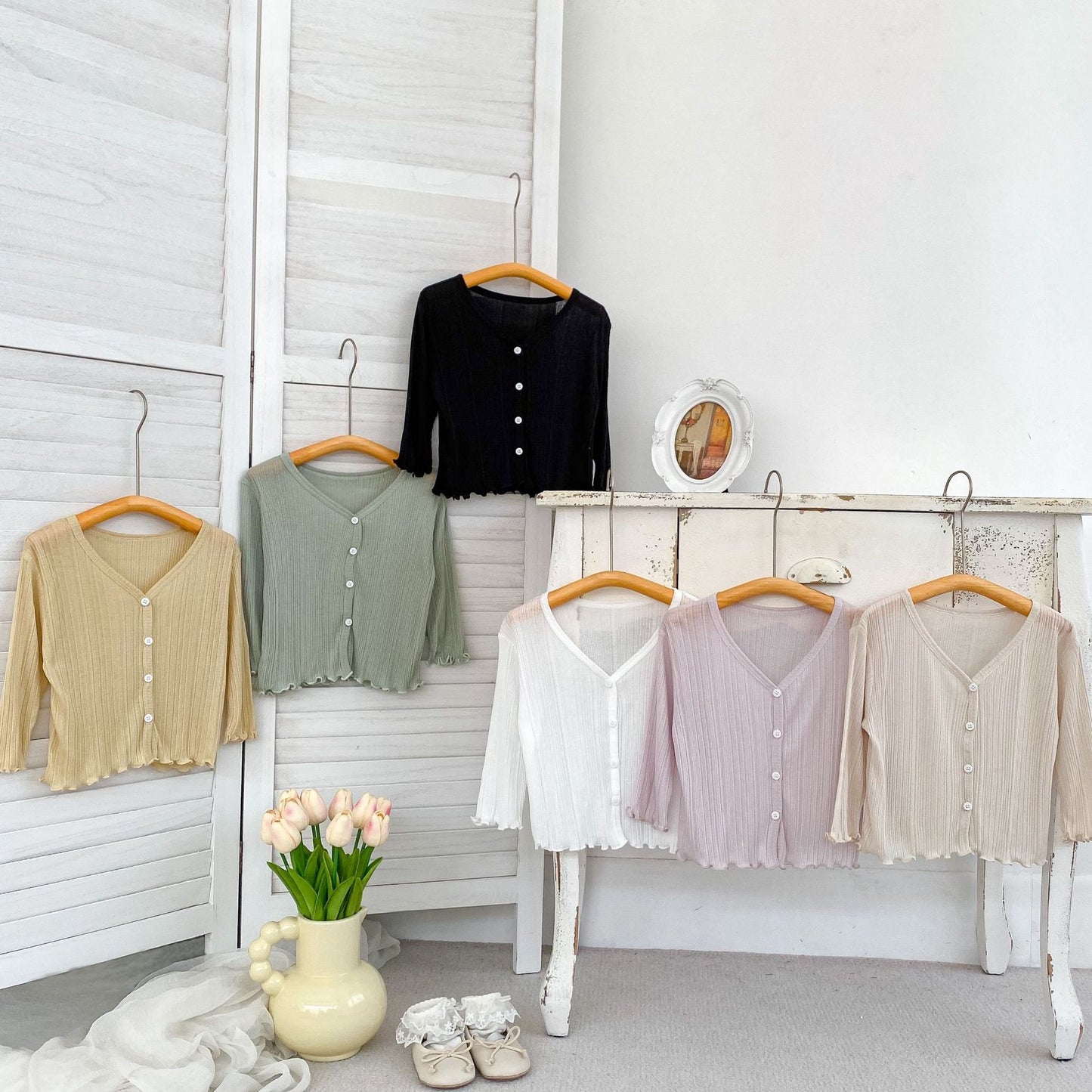 GN26030915女童防曬衣純色輕薄洋裝女寶寶夏季木耳邊開襟裙(2件起批)GN開頭需下單2款才有出貨,可混搭