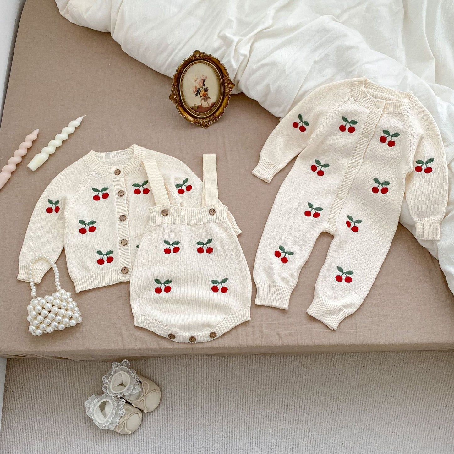 GK25121814春秋嬰兒連身衣可愛櫻桃色針織棉紗吊帶包臀衣寶寶百搭三件套(➡️2件或2套起,廠商才有出貨)(可以混搭開頭GK商品)