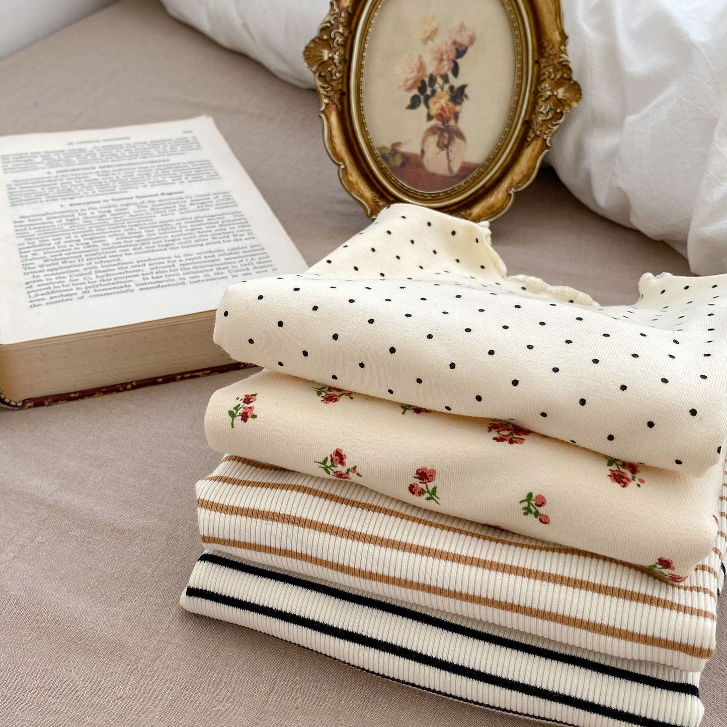 GK25121825春季女童半高領木耳邊打底衫洋氣女寶寶碎花薄長袖上衣(➡️2件或2套起,廠商才有出貨)(可以混搭開頭GK商品)