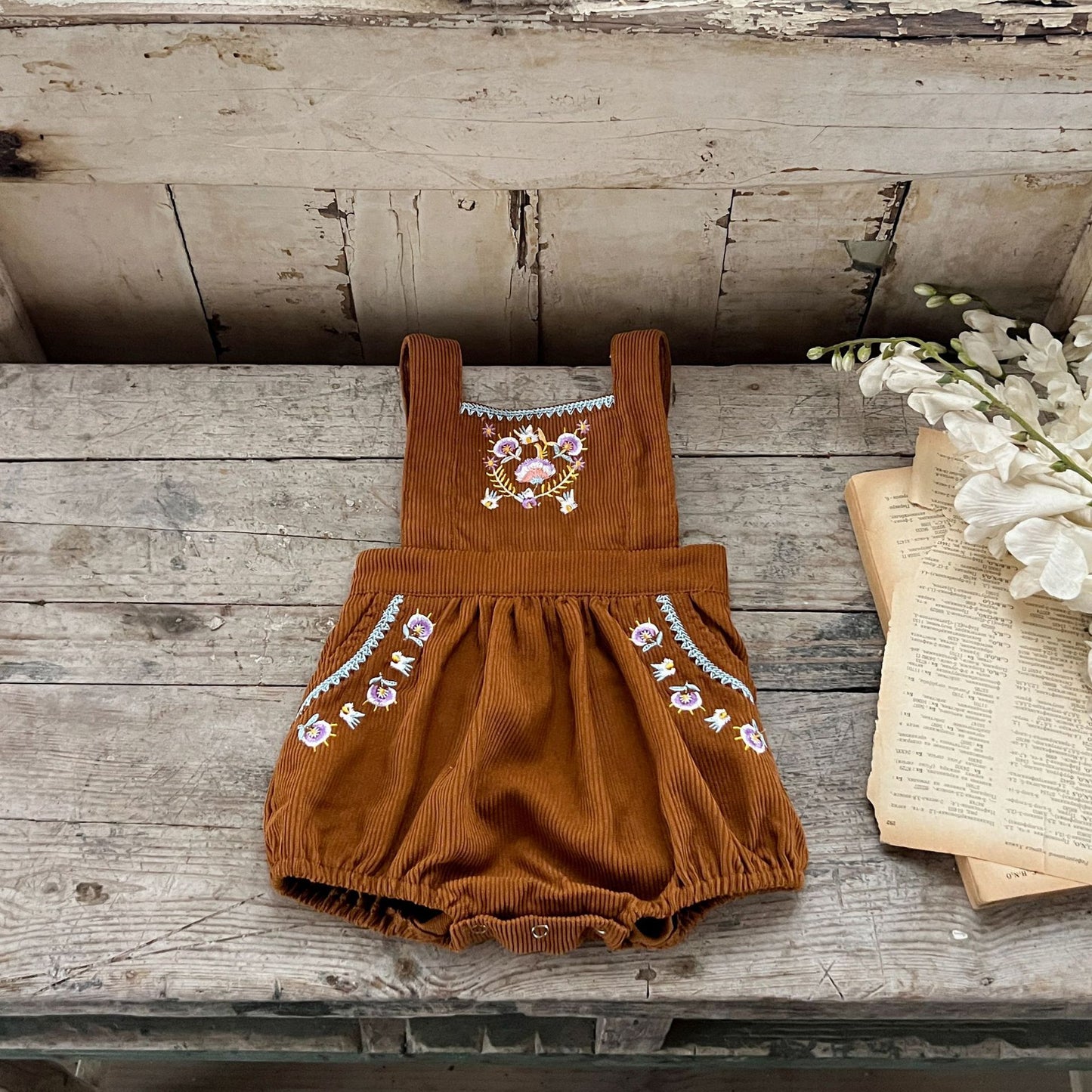 GF25081506  ins韓版女孩寶寶春季秋季花邊打底衫刺繡燈芯絨背帶哈衣兩件套裝