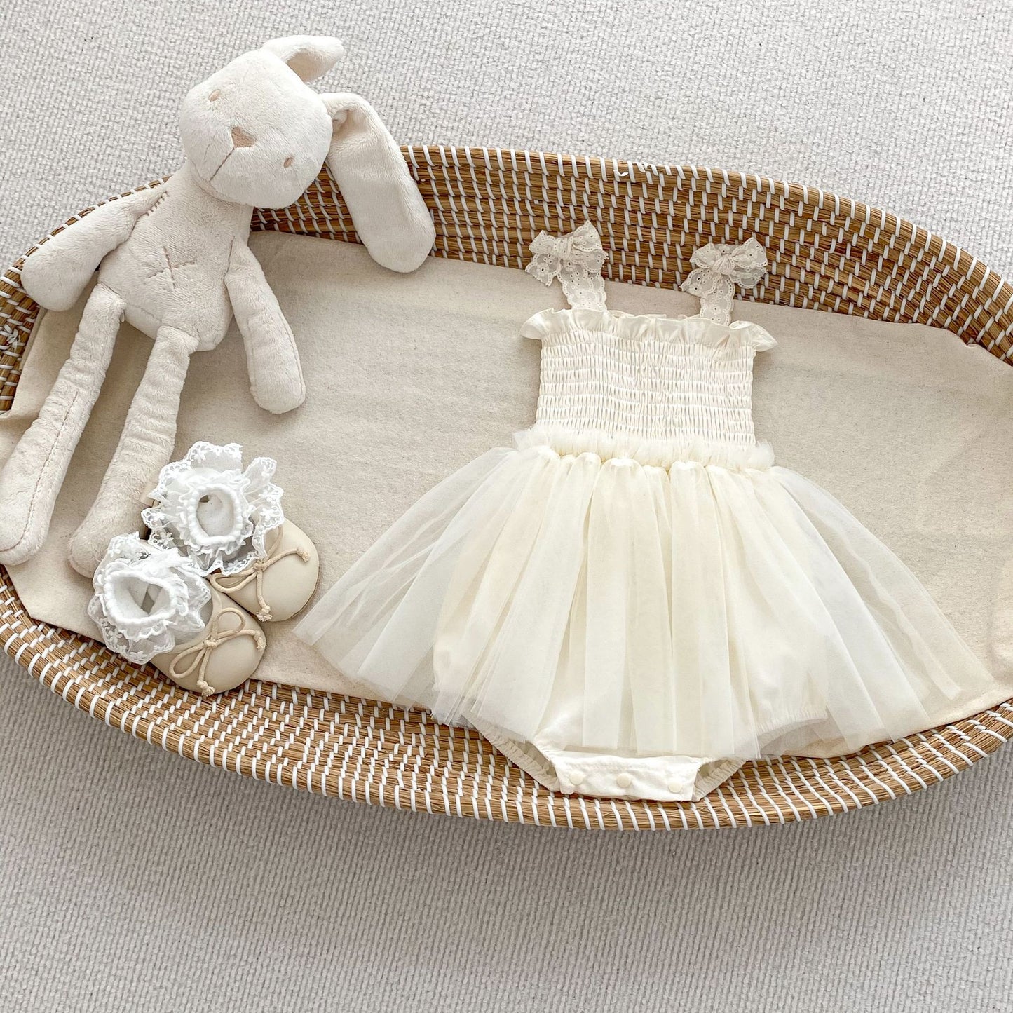 GN26030906女寶寶夏日時尚蝴蝶結吊帶包嬰兒衣寶寶百日宴歲公主網紗裙哈衣(2件起批)GN開頭需下單2款才有出貨,可混搭