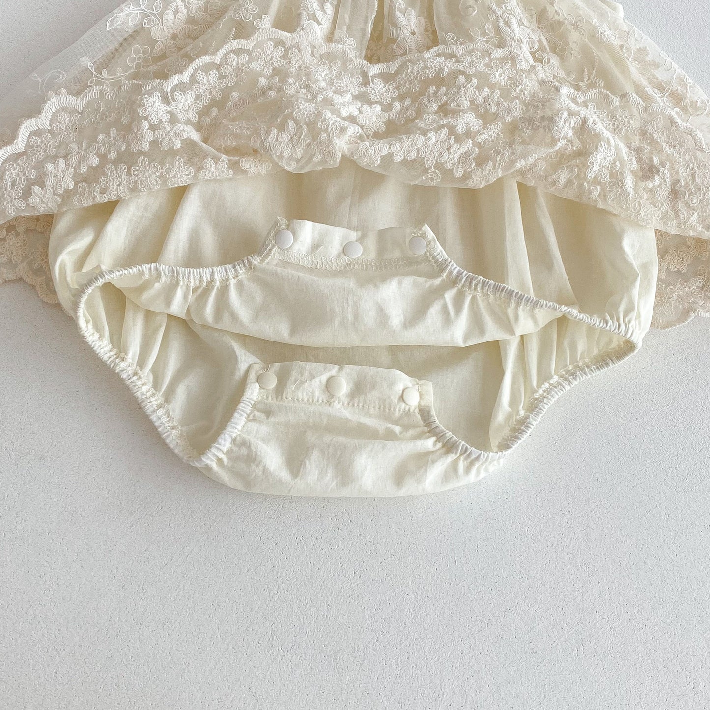 26071602寶寶夏季包臀衣薄型女寶寶連身衣滿月百天抓周服可凸顯公主哈衣裙