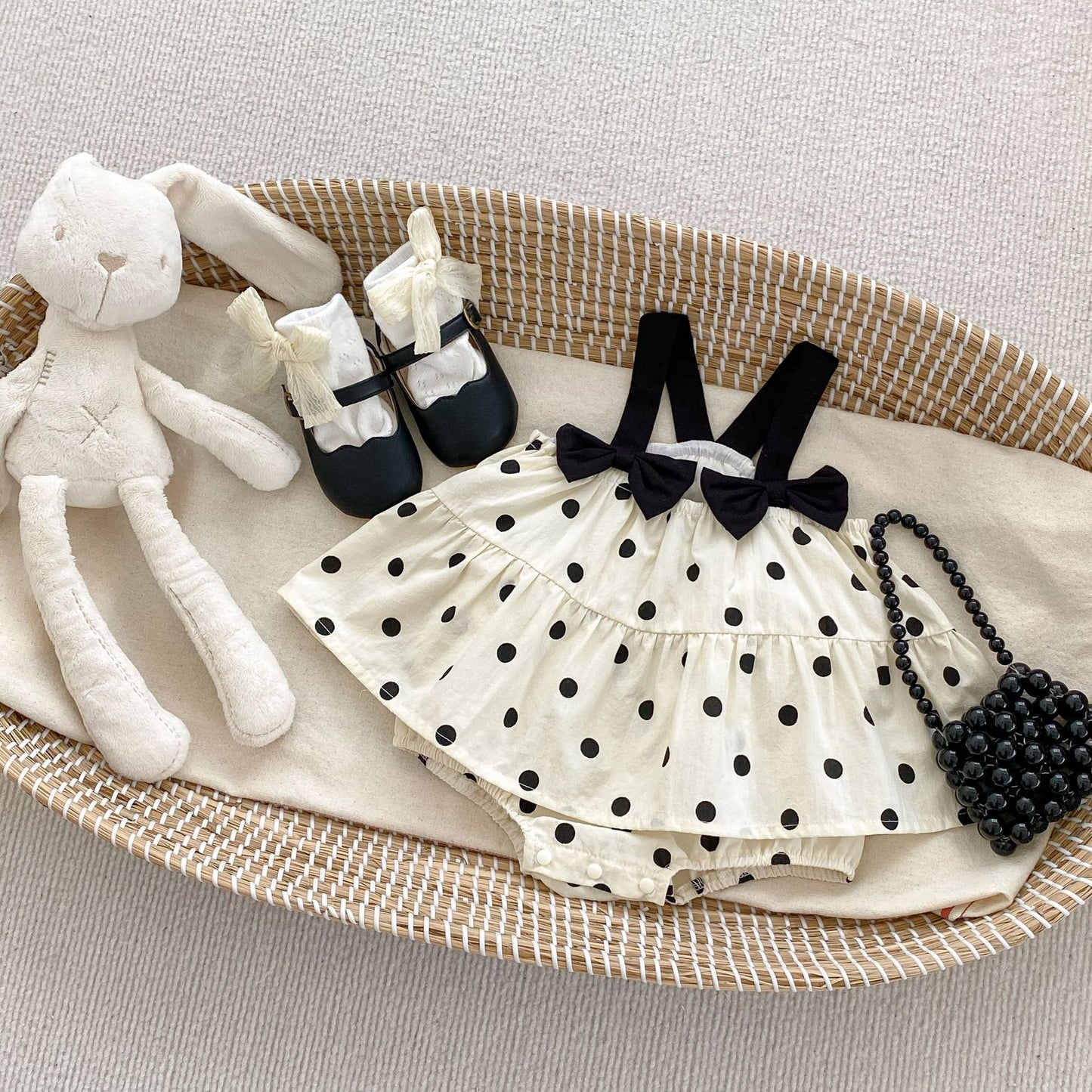 GN26030905ins夏季女寶寶衣服蝴蝶結吊帶包屁衣洋氣圓點公主哈衣裙爬服(2件起批)GN開頭需下單2款才有出貨,可混搭