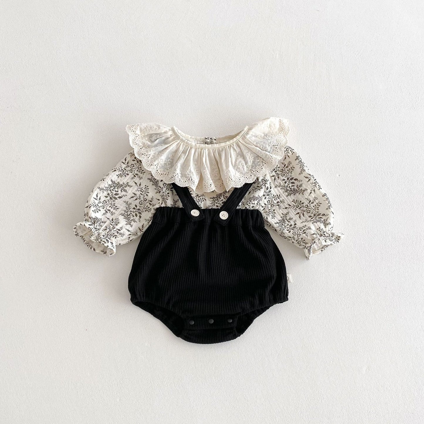 G25092513嬰兒衣服秋裝背帶褲套裝韓版女花邊洋氣碎花上衣女童包屁褲兩件套