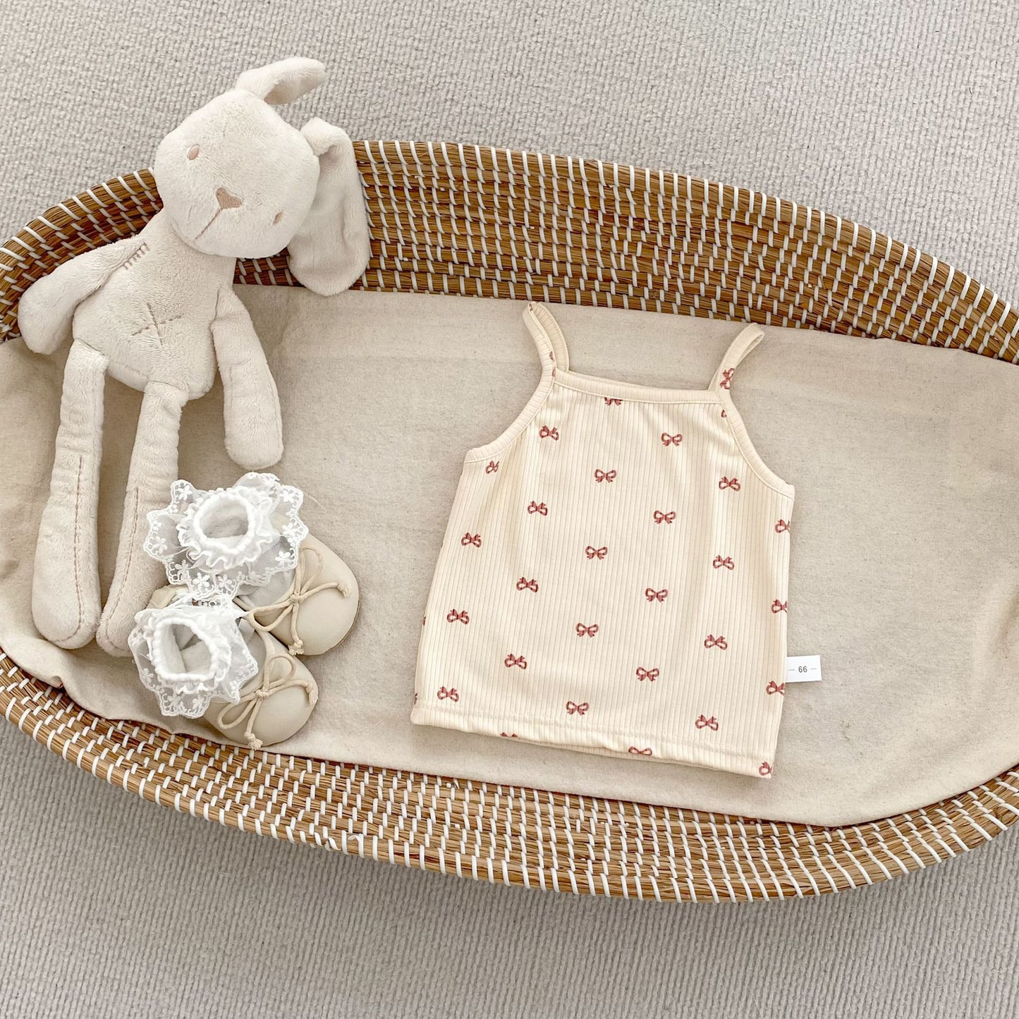 GN26030903ins夏季女童時尚小吊帶兩件洋氣百搭蝴蝶結T恤上衣+花苞短裤(2件起批)GN開頭需下單2款才有出貨,可混搭