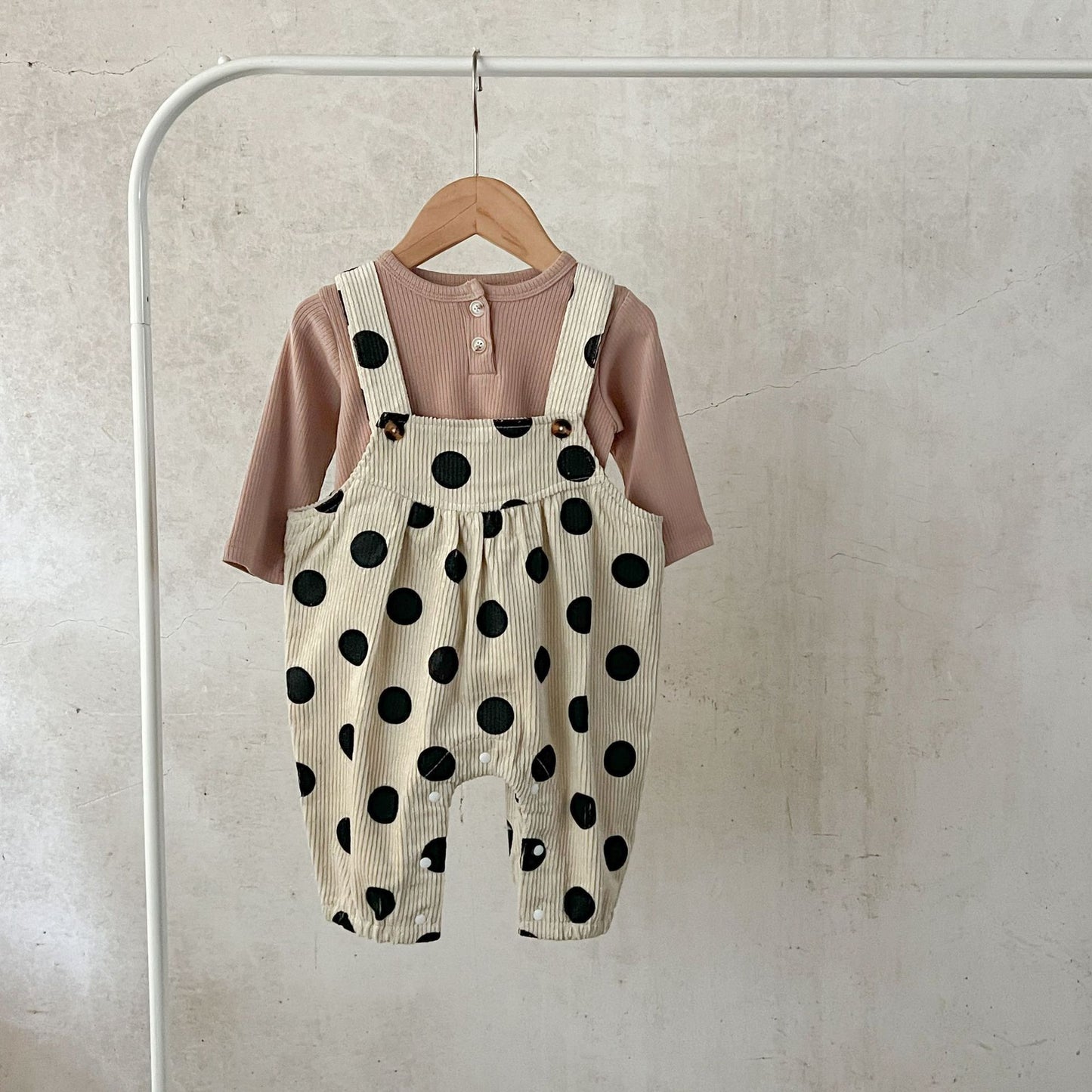 GF25081504  ins韓版女孩寶寶春季秋季純棉坑上衣圓點印花燈芯絨背帶長褲套裝