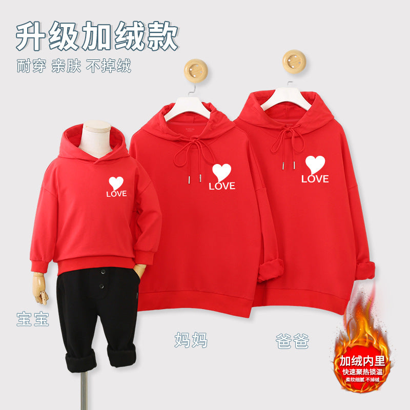 LA26011409馬年本命年過新年紅色簡約親子裝一家三四口全家裝連帽衛衣