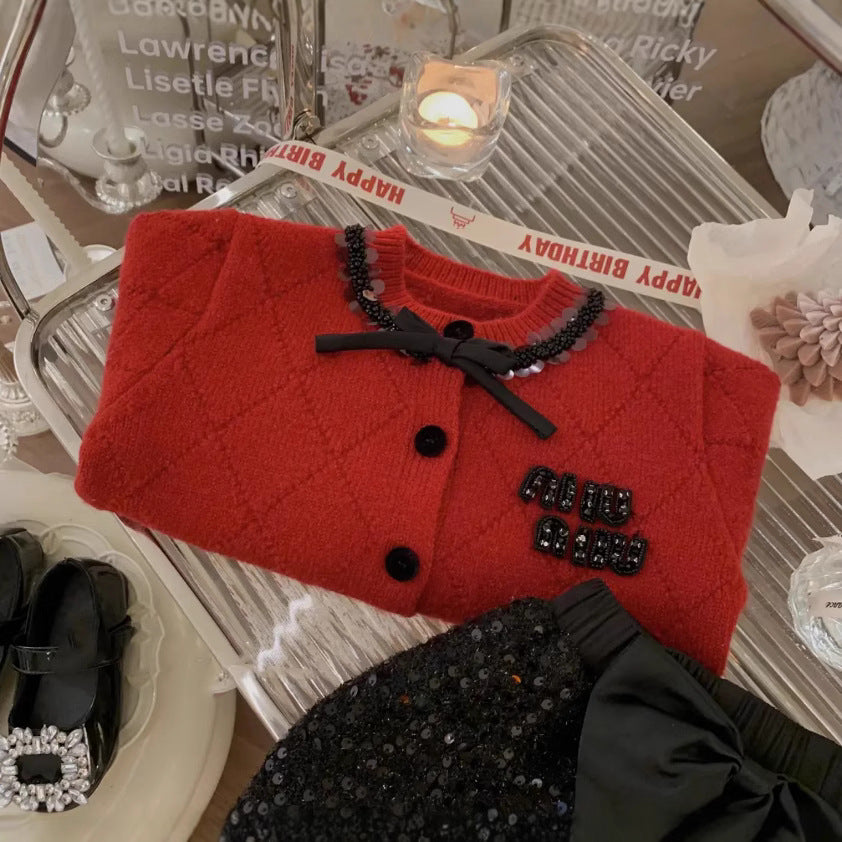 L26010604過年親子裝一家三口四口冬裝全家款母女紅色蝴蝶結訂珠毛衣拜年服