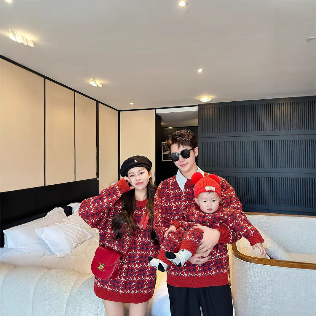 L26010614馬年親子裝秋冬毛衣2025新款紅色童裝三口針織衫母女拜年服潮