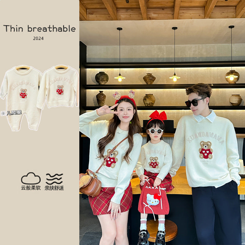 L25120402高級親子裝2025全新三口四口動漫卡通經典套頭過年保暖毛衣