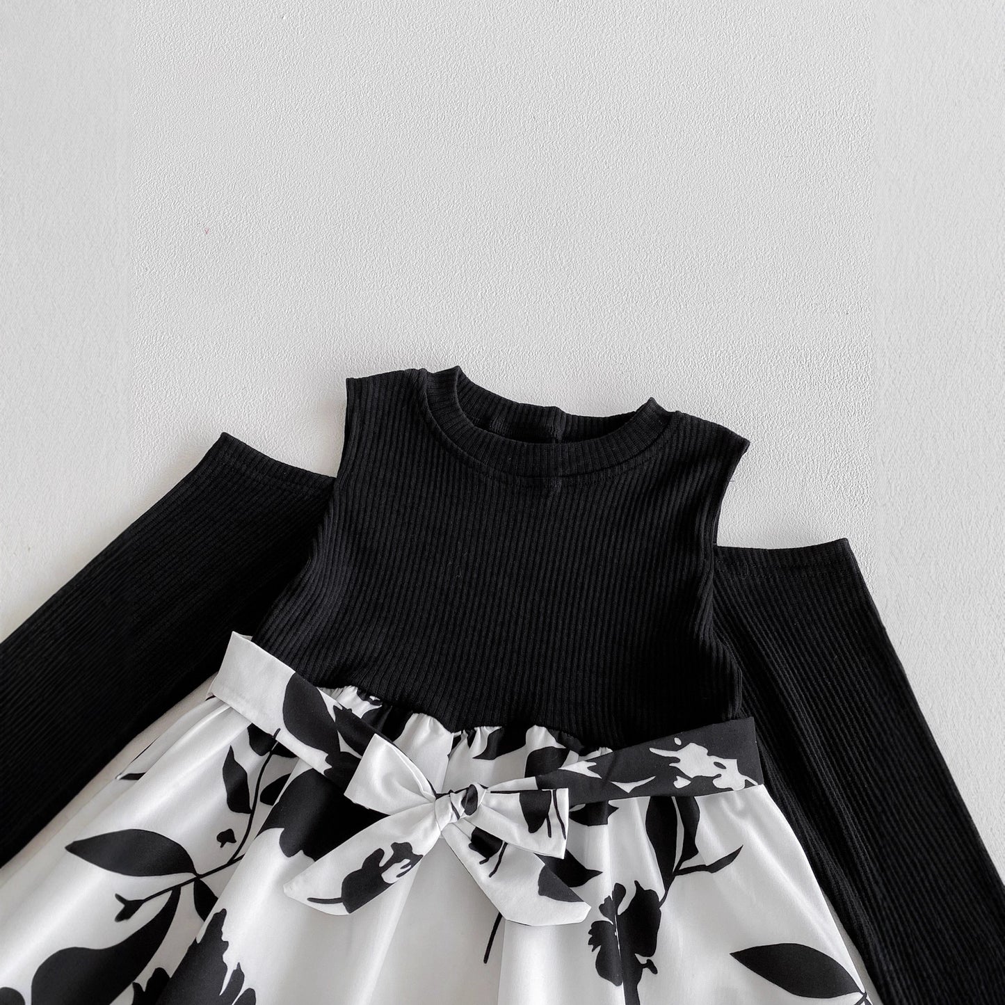 G25092503歐美小女孩甜美蝴蝶結長袖碎花洋裝兒童ins風嬰兒0-5歲童裙