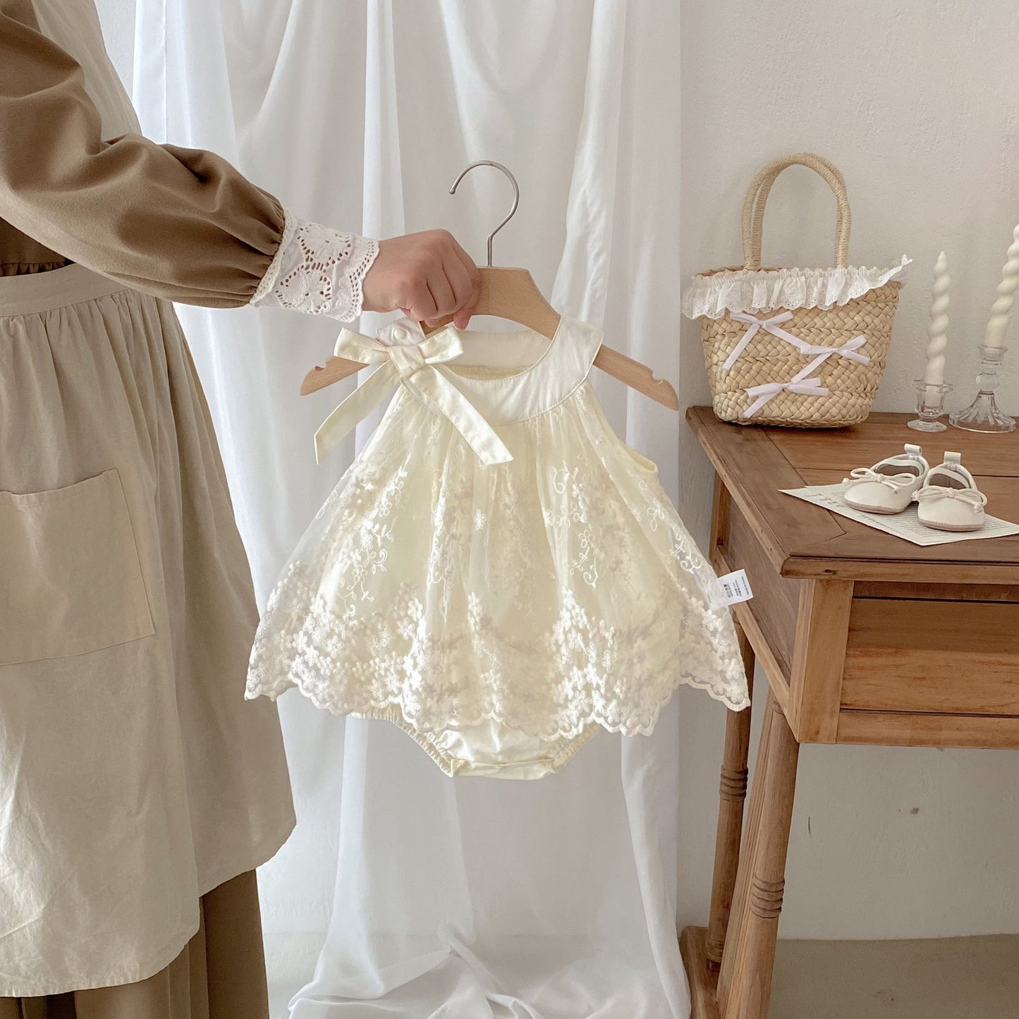 26071602寶寶夏季包臀衣薄型女寶寶連身衣滿月百天抓周服可凸顯公主哈衣裙