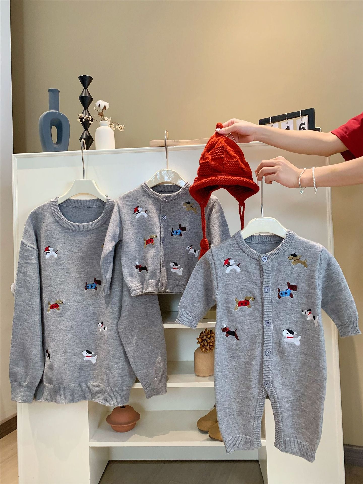 L25120413韓國版親子裝一家三口針織開襟衫女母子毛衣小孩純棉嬰兒爬服潮